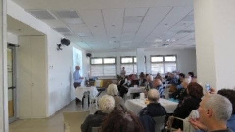 חגיגת חנוכה במרחבים תשעח (6).jpg