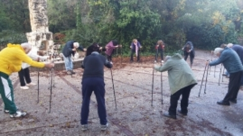 חוג הליכה נורדית תשעח (9).jpg