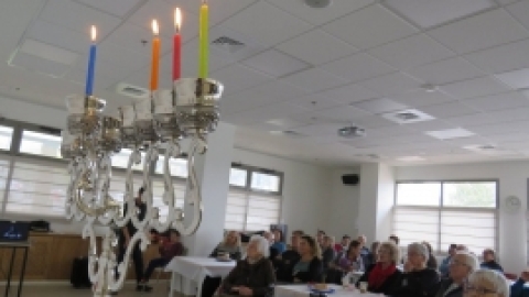 חגיגת חנוכה בקתדרה במרחבים דצמבר 2016 (9).jpg