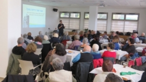 חגיגת חנוכה בקתדרה במרחבים דצמבר 2016 (14).jpg