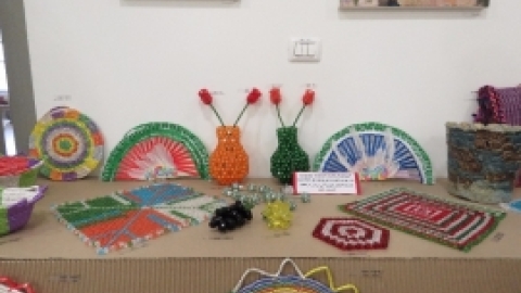 תערוכת סוף שנה חוגי אומנות קתדרה יולי 2017 (26).jpg