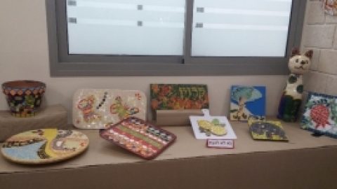 תערוכת סוף שנה חוגי אומנות קתדרה יולי 2017 (49).jpg