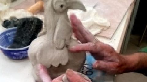 החוג לקרמיקה מתחילים של אדוה אפק (4).jpg