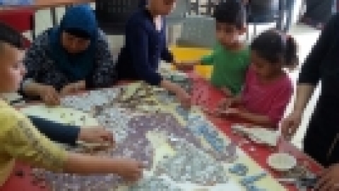 פעילות משותפת ליום המעשים הטובים לזקנים במועדוני עמותת מרחבים וילדי המועדוניות  (6).jpg