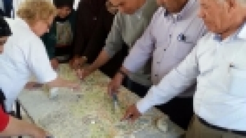 פעילות משותפת ליום המעשים הטובים לזקנים במועדוני עמותת מרחבים וילדי המועדוניות  (4).jpg