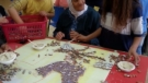 פעילות משותפת ליום המעשים הטובים לזקנים במועדוני עמותת מרחבים וילדי המועדוניות  (10).jpg