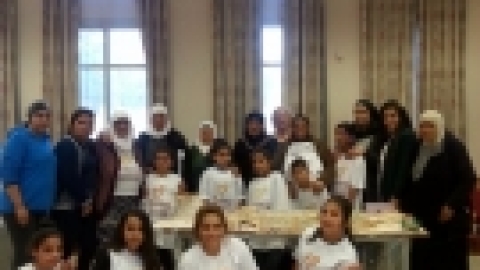 פעילות משותפת ליום המעשים הטובים לזקנים במועדוני עמותת מרחבים וילדי המועדוניות  (5).jpg