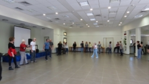 חוג לריקודי עם בהנחיית אבי אמסלם (4).jpg