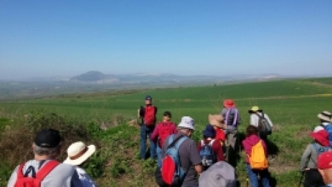 ממצפה אלות לעמק הירדן בואך בית זרע - פברואר 2016 (4).jpg