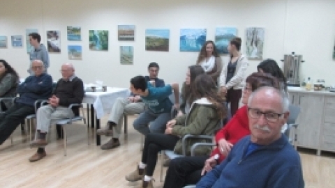 פגישה מחודשת להקרנת סרט ההצגה  דור לדור - מחושך לאור שהועלתה במסגרת תיאטרון עדות 7122015 (3).jpg