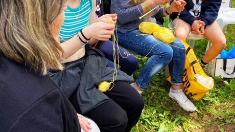 סורגות ילדות.jpg